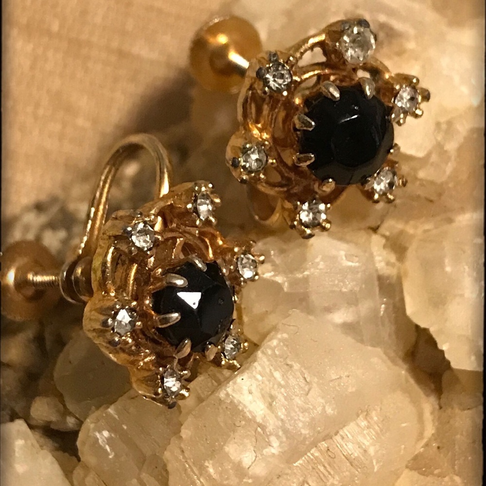 🟡 5/30 Lovely Black Vintage Earrings